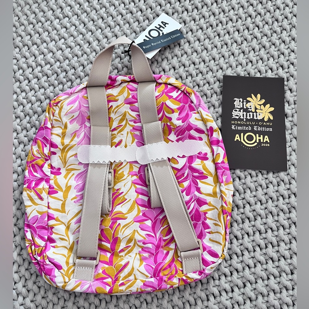 Aloha collection• SUPER SPECIAL LIMITED EDITION Lei Stand  Mini Backpack Taffy - Picture 5 of 8